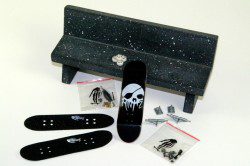 BLACK-BENCH-+-GEN4-ANTIZ-SKULL-CLOSEUP-FINGERBOARD