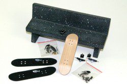 BLACK-BENCH-+-GEN4-CLOSE-UP NUDE-CLOSEUP-FINGERBOARD