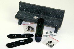 BLACK-BENCH-+-GEN4-TRAUMA-LOGO-CLOSEUP-FINGERBOARD