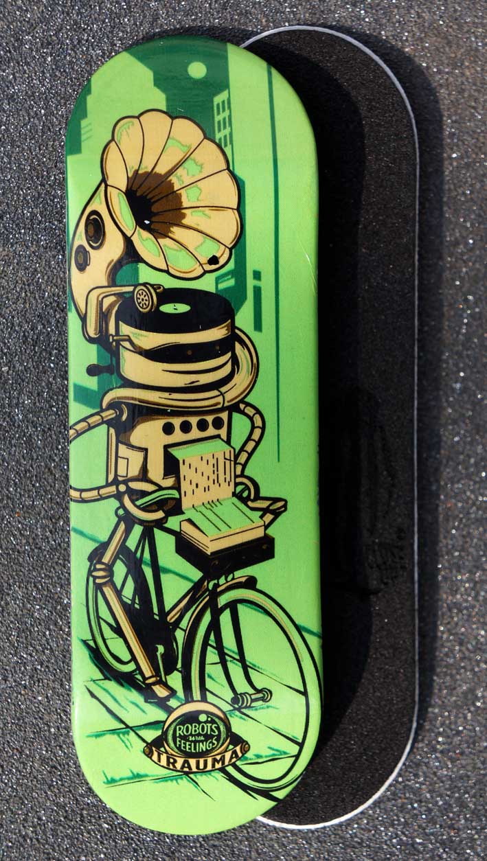 BOARD TRAUMA ROBOT DISCO 30MM MEDIUM CONCAVE + RIPTAPE – 9,50 € ($12,38 USD)