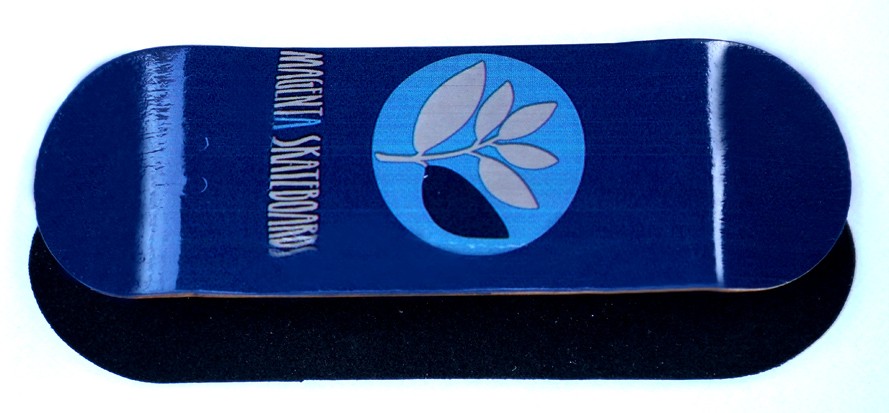 BOARD G5 MAGENTA LOGO DARK BLUE MODEL 30MM (+RIPTAPE) – 9,50 € ($12,38 USD)
