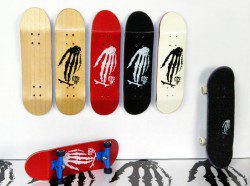 CLOSE UP MODELS GEN3 GEN4 CLOSEUP FINGERBOARD 250x186 CloseUp FingerSkateboard products
