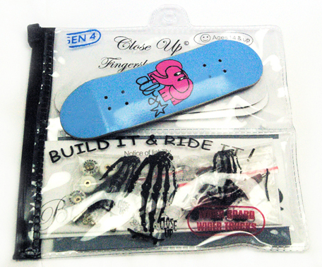 Closeup G4 ABS Blue CloseUp CoBranding ABS G4 Skateboard Blue Model   22,00 €