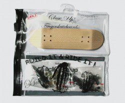 CLOSEUP NEW GEN3 CUSTOMISE SET : 17,50 € ($ 26,29 USD)