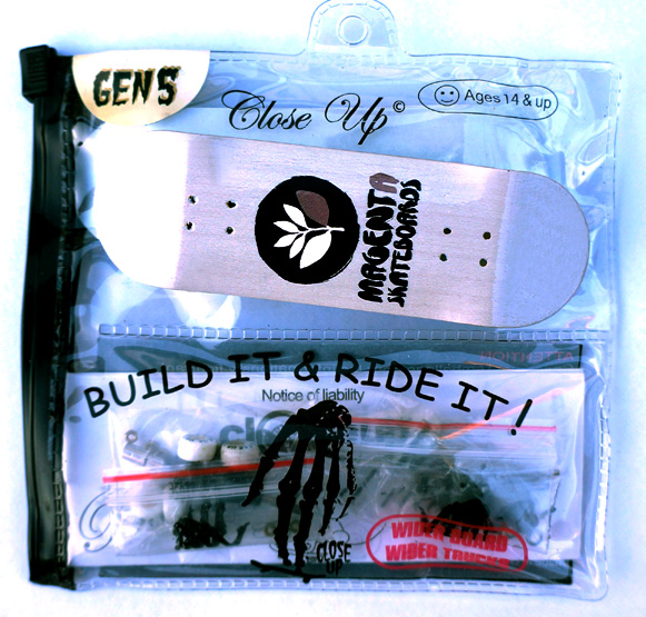 GEN5 COMPLETE SET MAGENTA LOGO LIGHT GREY MODEL, HIGH CONCAVE 30 MM – 26,50 € ($34,99)